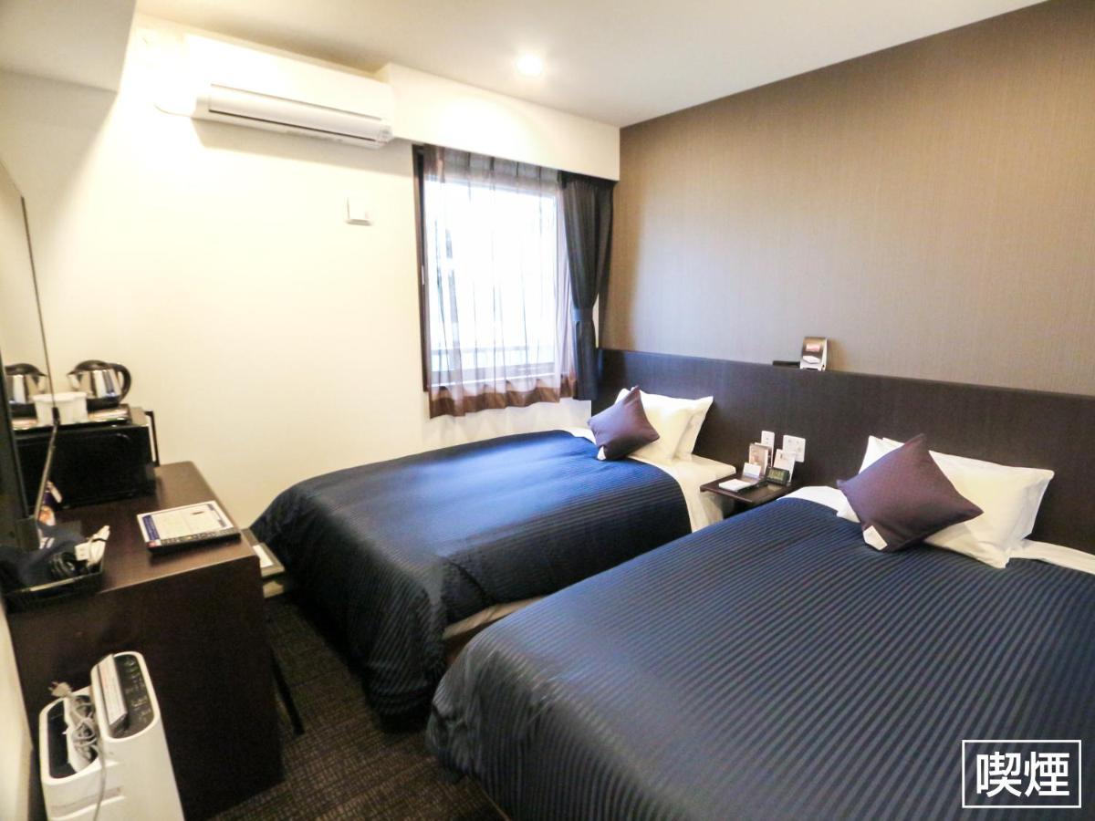Hotel Livemax Yokohama Stadium Mae Dış mekan fotoğraf