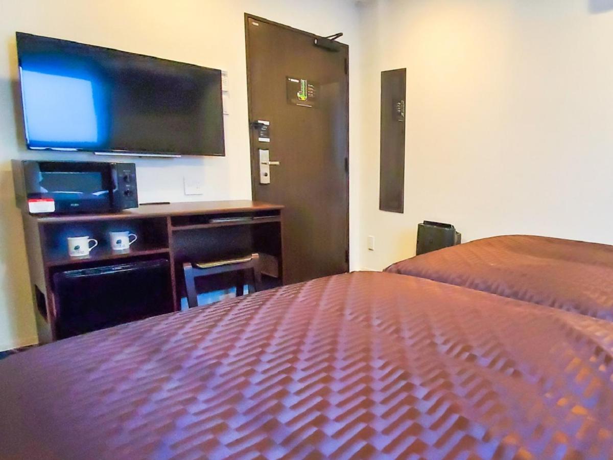 Hotel Livemax Yokohama Stadium Mae Dış mekan fotoğraf