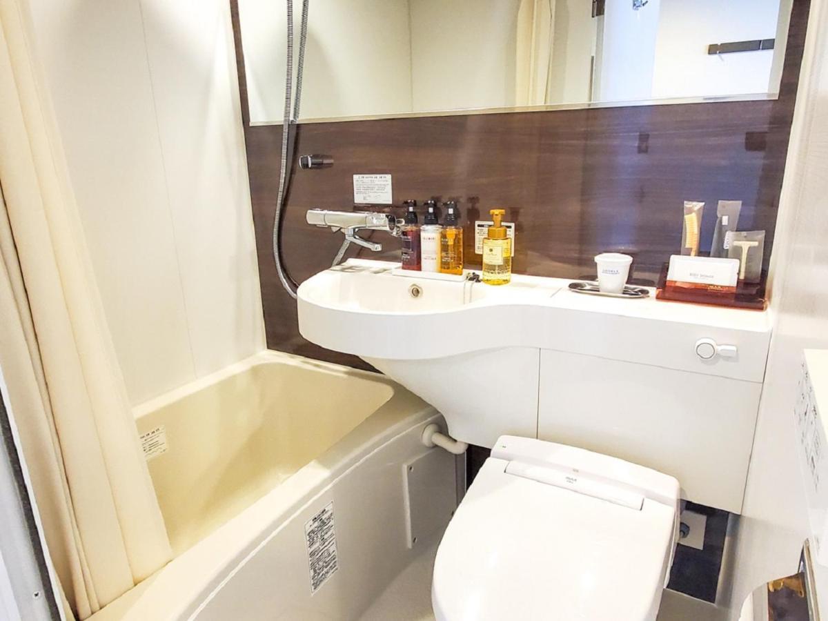 Hotel Livemax Yokohama Stadium Mae Dış mekan fotoğraf