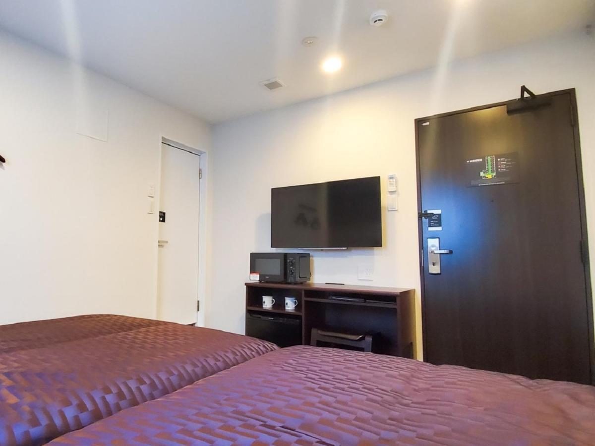Hotel Livemax Yokohama Stadium Mae Dış mekan fotoğraf